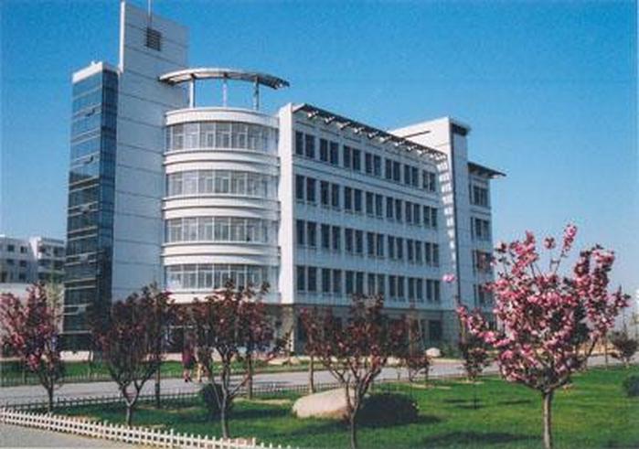 2018-05-04甜味儿的柠檬籽评价了青岛职业技术学院评分